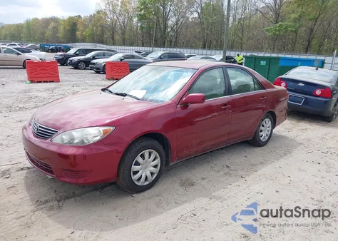 2005 Toyota Camry Le из США, поврежденный, VIN 4T1BE32K35U081033